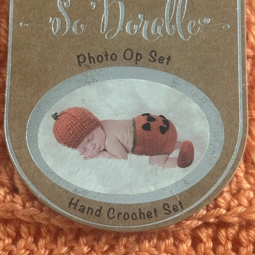 So Dorable Hand Crocheted Pumpkin Photo Op Set‎ Infant 0-6 Months NWT